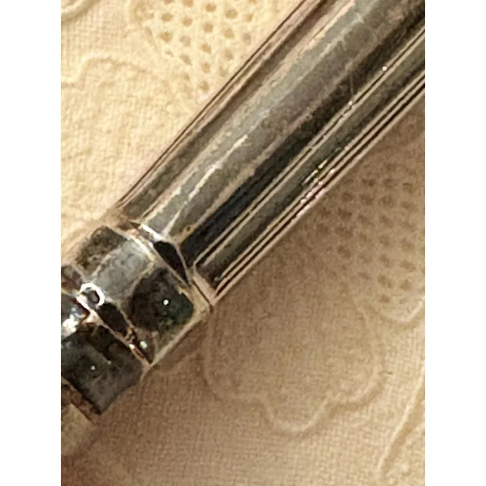 Vintage Viners of Sheffield Stainless Butter Knife England Shell‎ Floral Handle